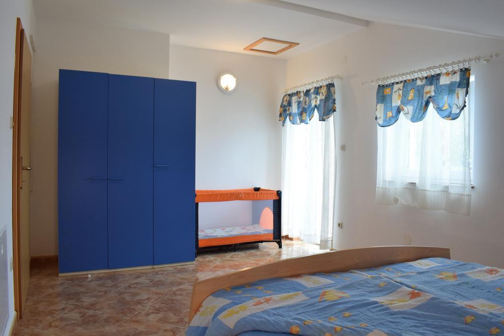 Apartments Green Oasis Malinska Eksteriør bilde
