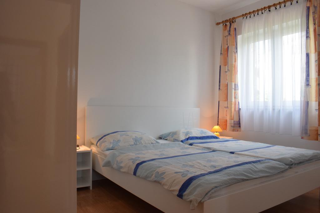 Apartments Green Oasis Malinska Eksteriør bilde